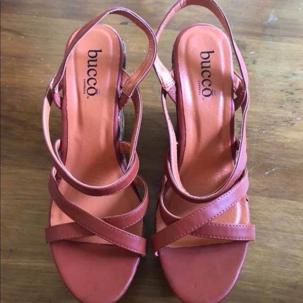 Shoes - Picture 3 of 4